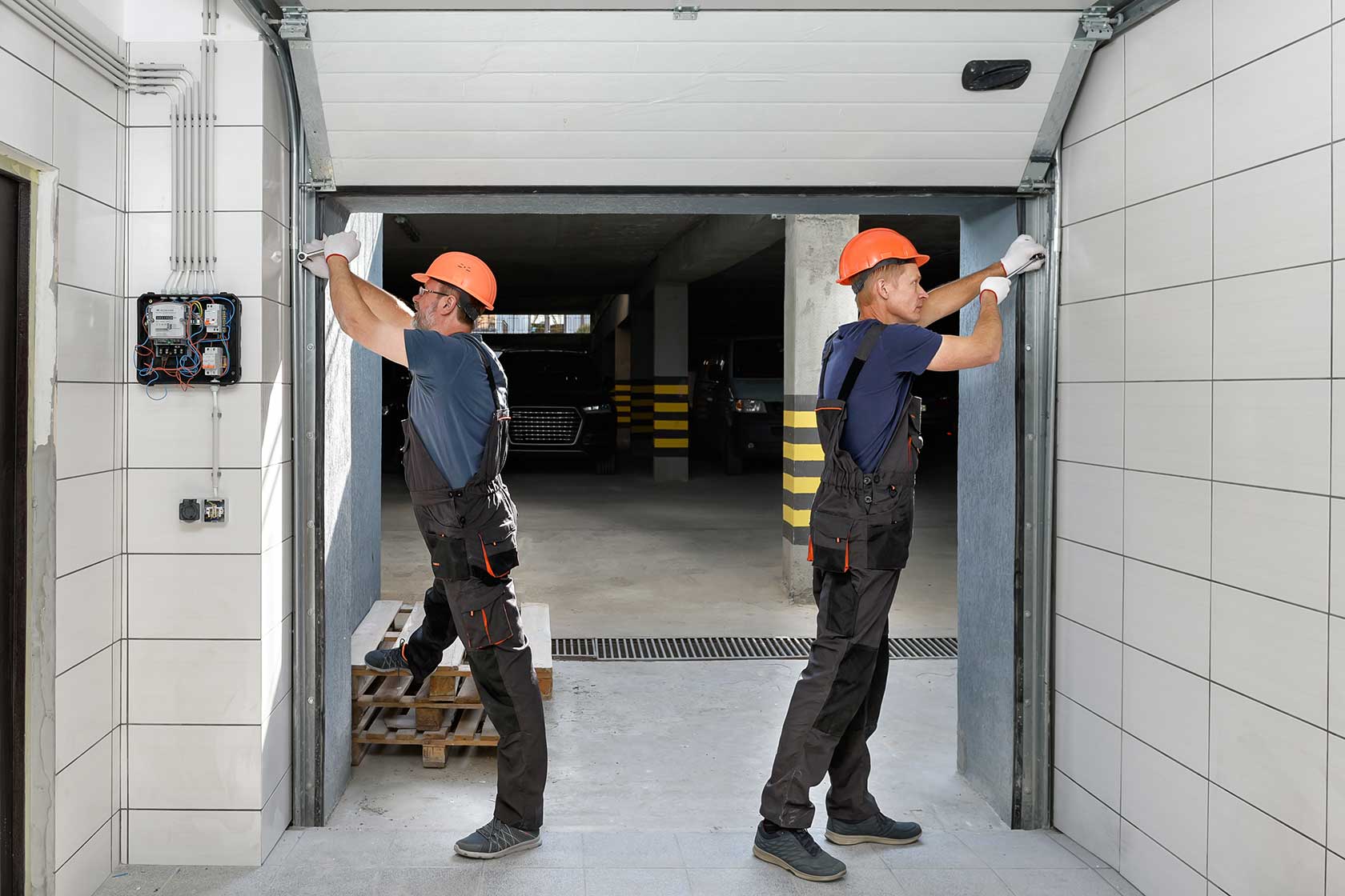 Garage Door Service Image